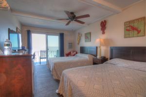 Oceanfront Standard Room 24 - Second Floor 2 Full Size Beds - Second Floor