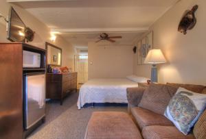 Oceanfront King Room 35 - Third Floor