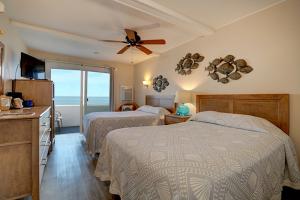 Oceanfront Standard Room 6 - First Floor - Pet Friendly 